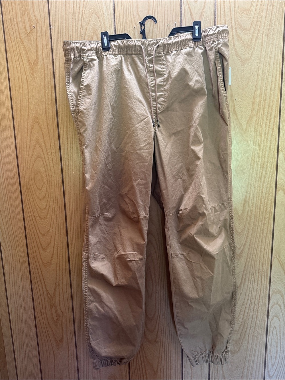 No Boundaries Men's Khaki Jogger Pants with Drawstring